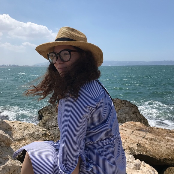 Meet your Posher, Sofya - Picture 2 of 5